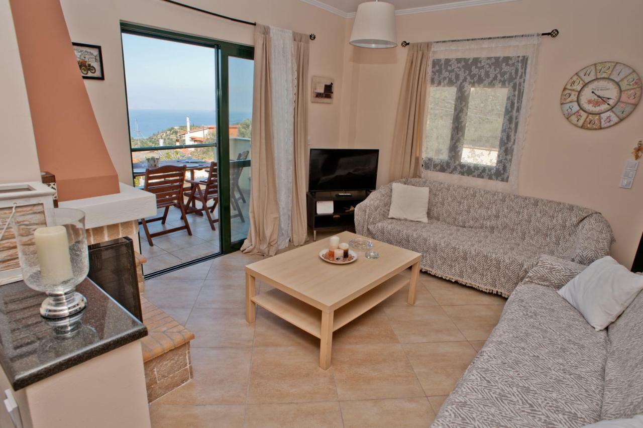 Вилла Elina'S House Evrostina Экстерьер фото